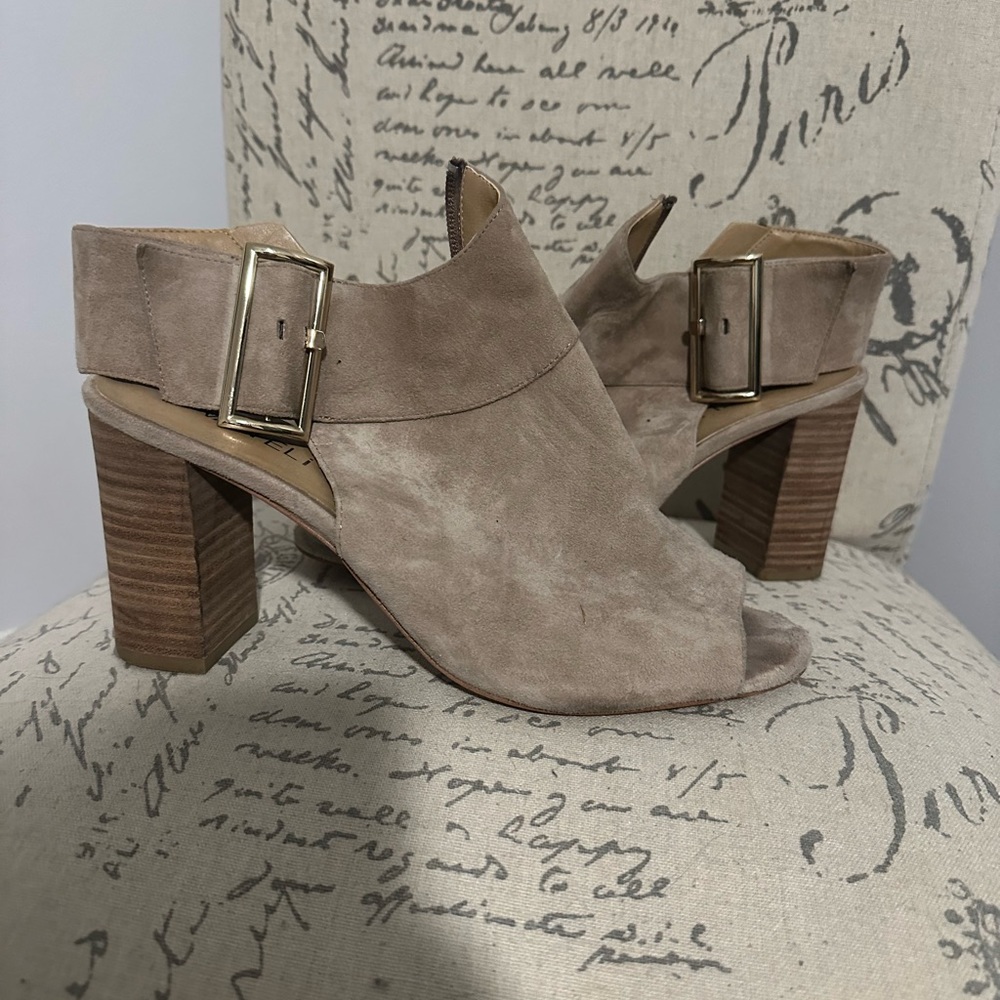 Open toe block heels